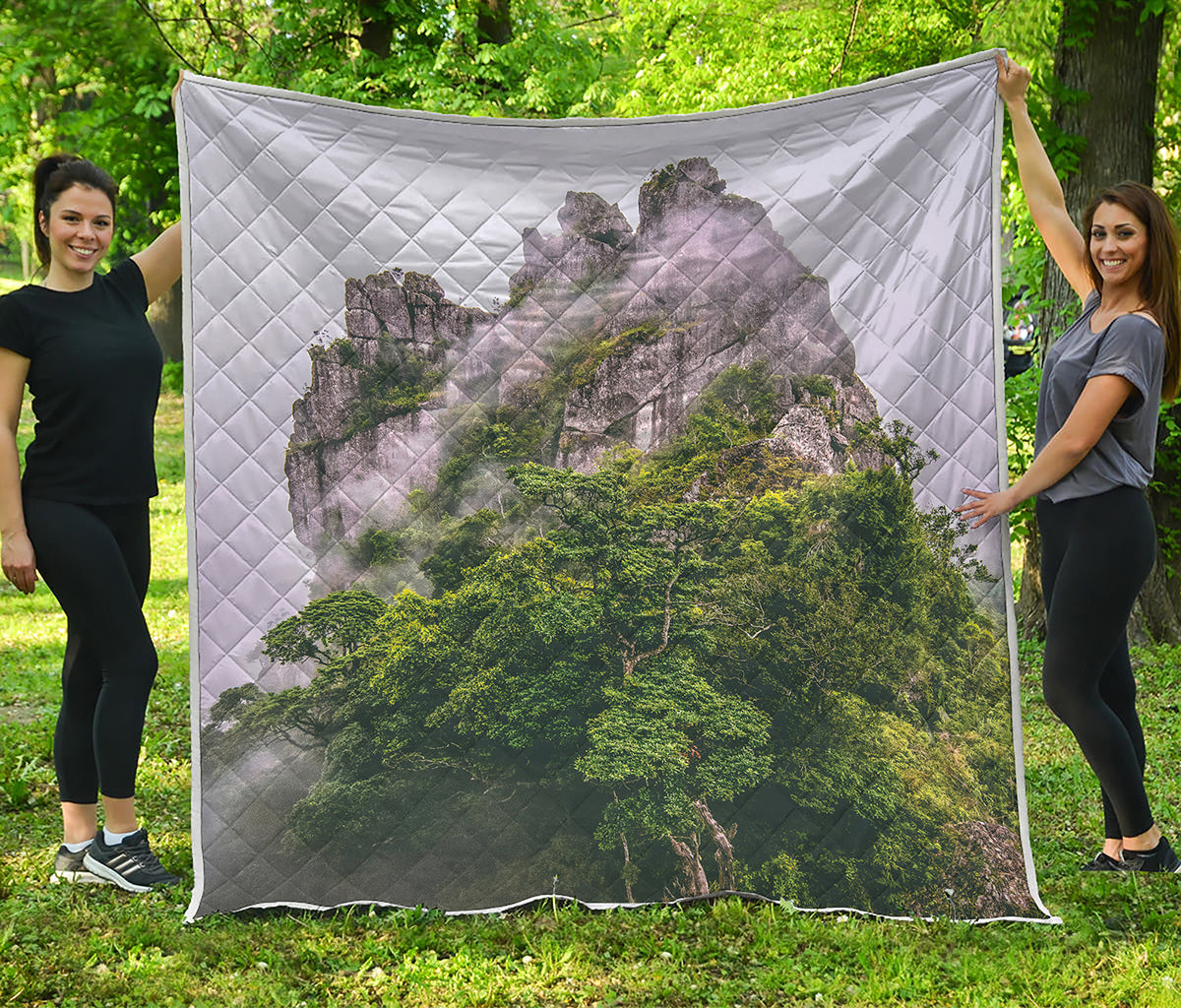 High Mountain Print Quilt