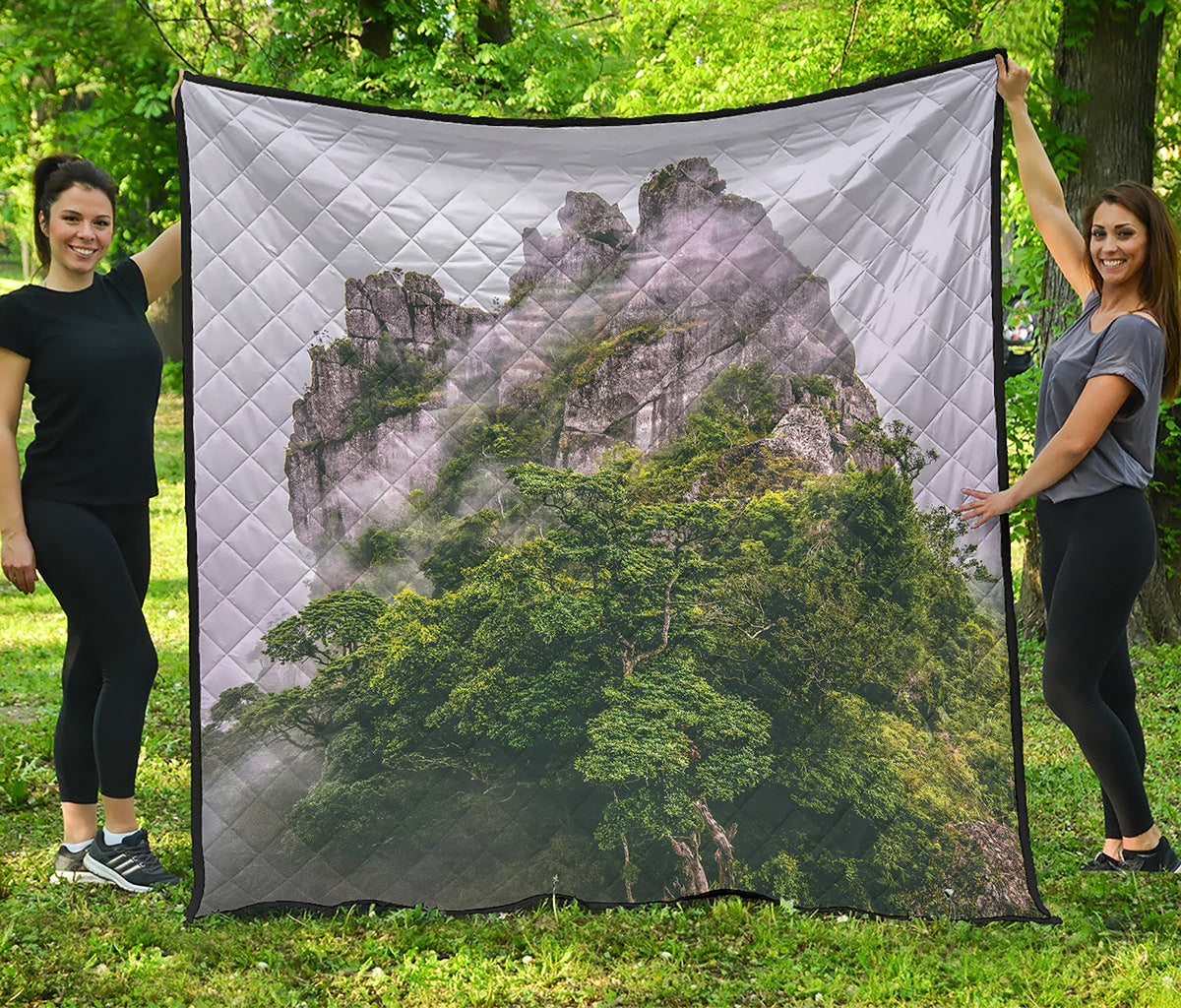 High Mountain Print Quilt