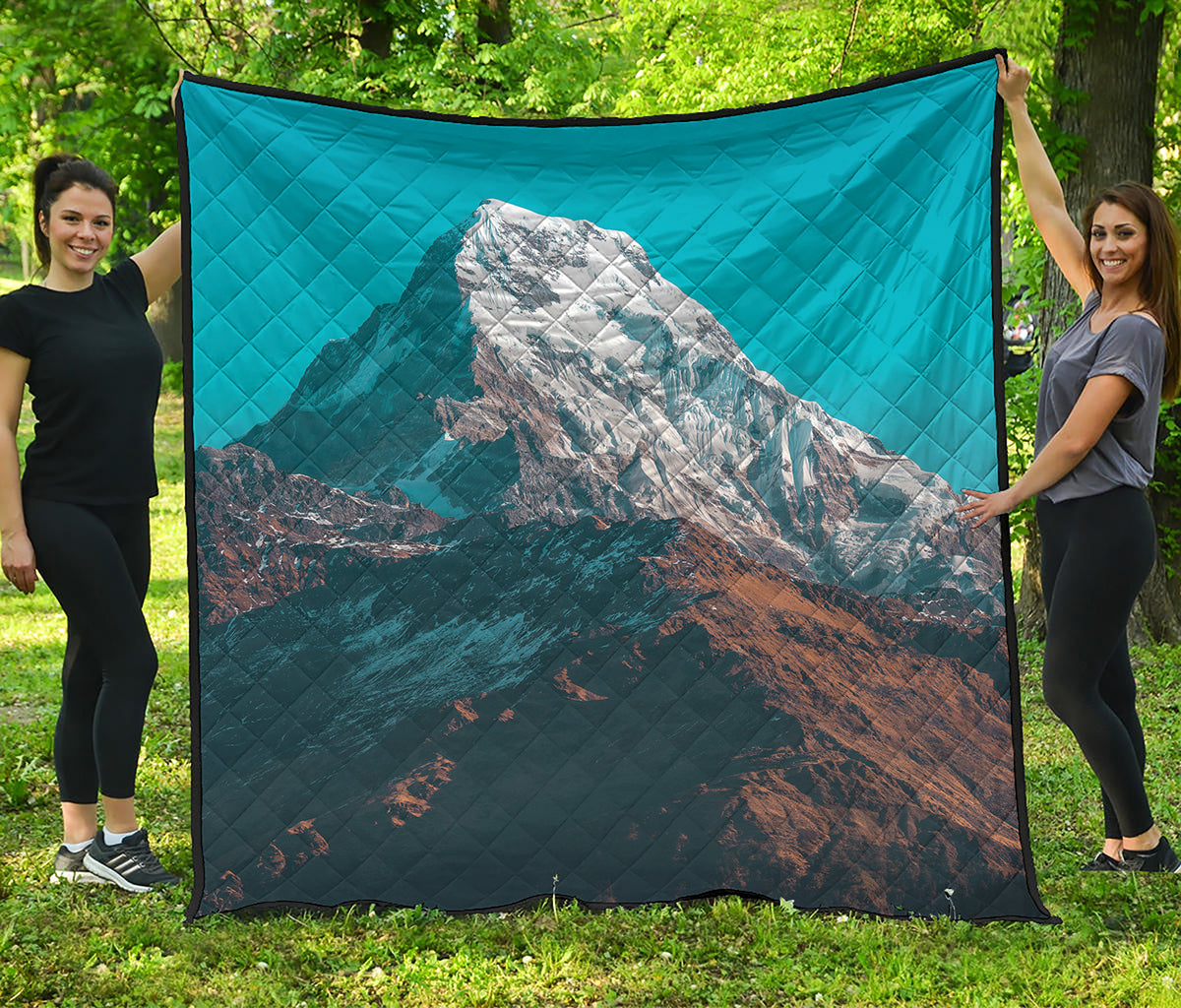 Himalaya Mountain Print Quilt
