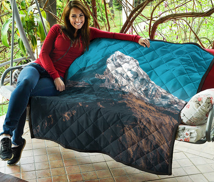 Himalaya Mountain Print Quilt