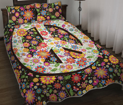 Hippie Flower Peace Sign Print Quilt Bed Set