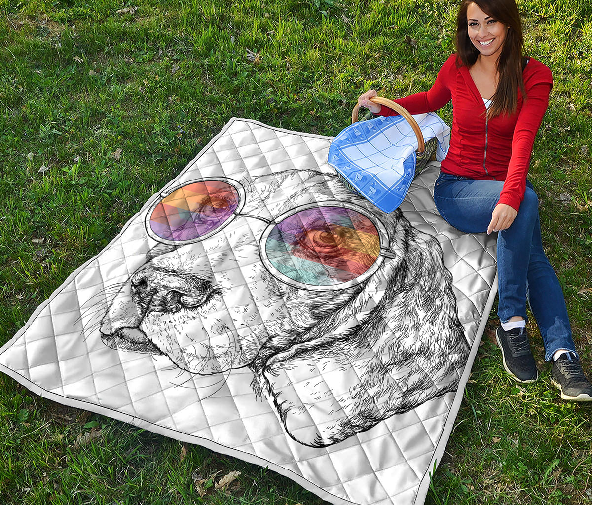 Hipster Beagle With Glasses Print Quilt