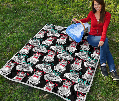 Hipster Frog Pattern Print Quilt