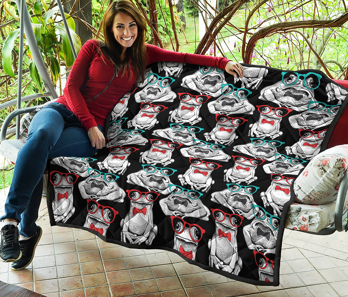 Hipster Frog Pattern Print Quilt