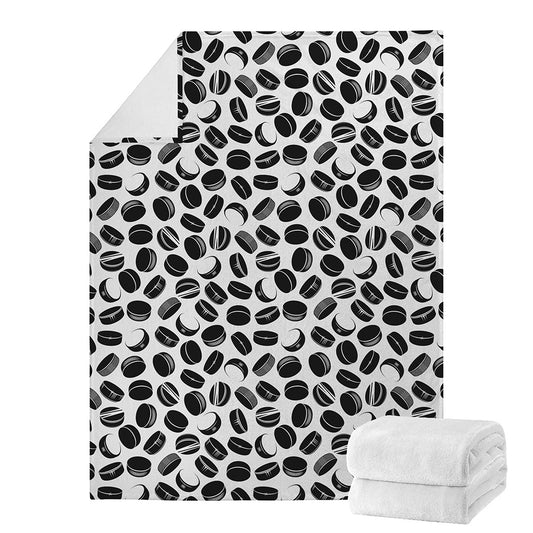 Hockey Puck Pattern Print Blanket