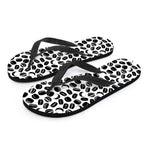 Hockey Puck Pattern Print Flip Flops