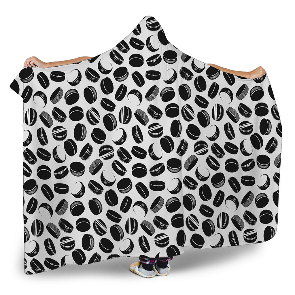 Hockey Puck Pattern Print Hooded Blanket