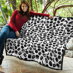 Hockey Puck Pattern Print Quilt