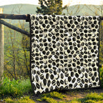 Hockey Puck Pattern Print Quilt