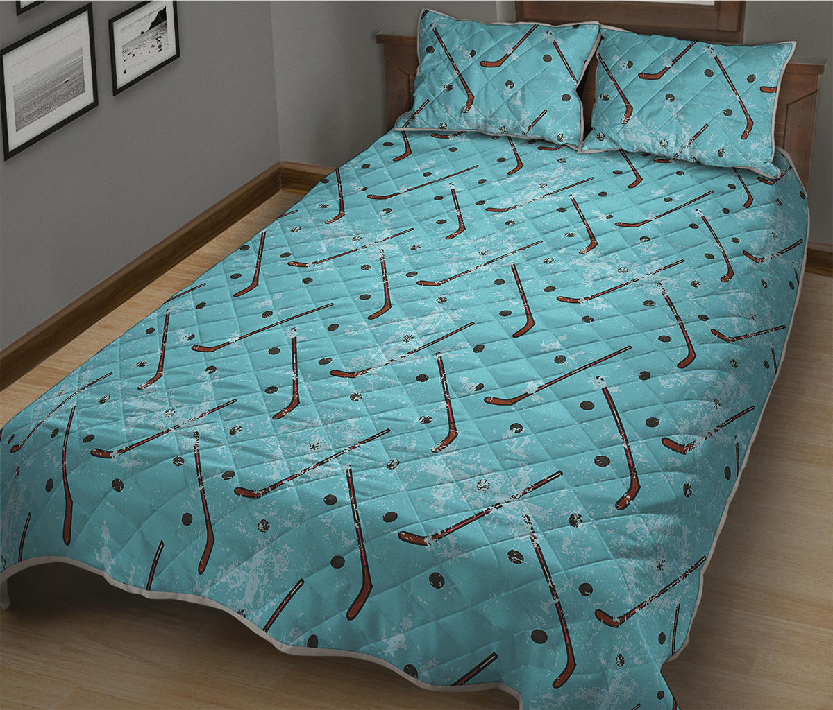 Hockey Stick And Puck Pattern Print Quilt Bed Set