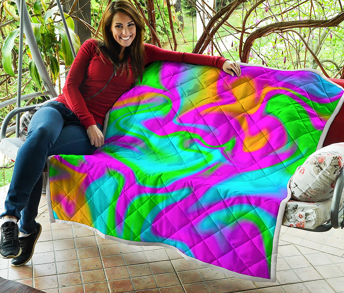 Holographic Neon Liquid Trippy Print Quilt