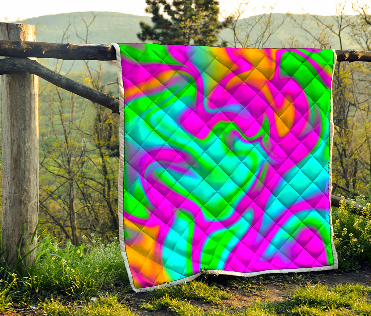 Holographic Neon Liquid Trippy Print Quilt