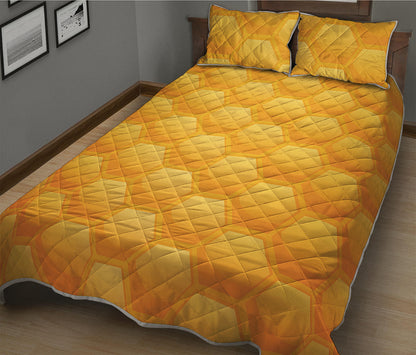 Honeycomb Pattern Print Quilt Bed Set