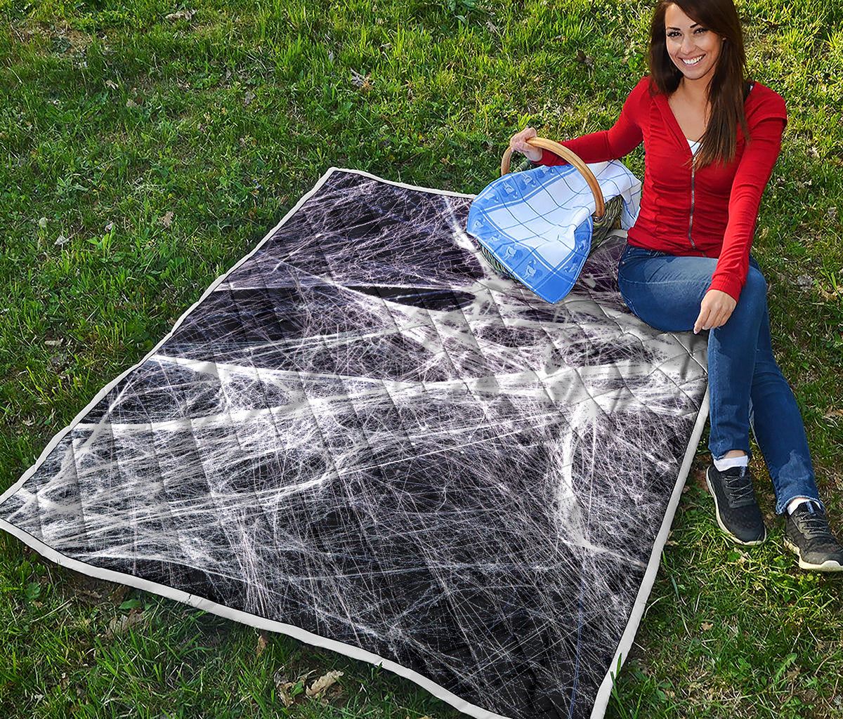 Horror Cobweb Print Quilt