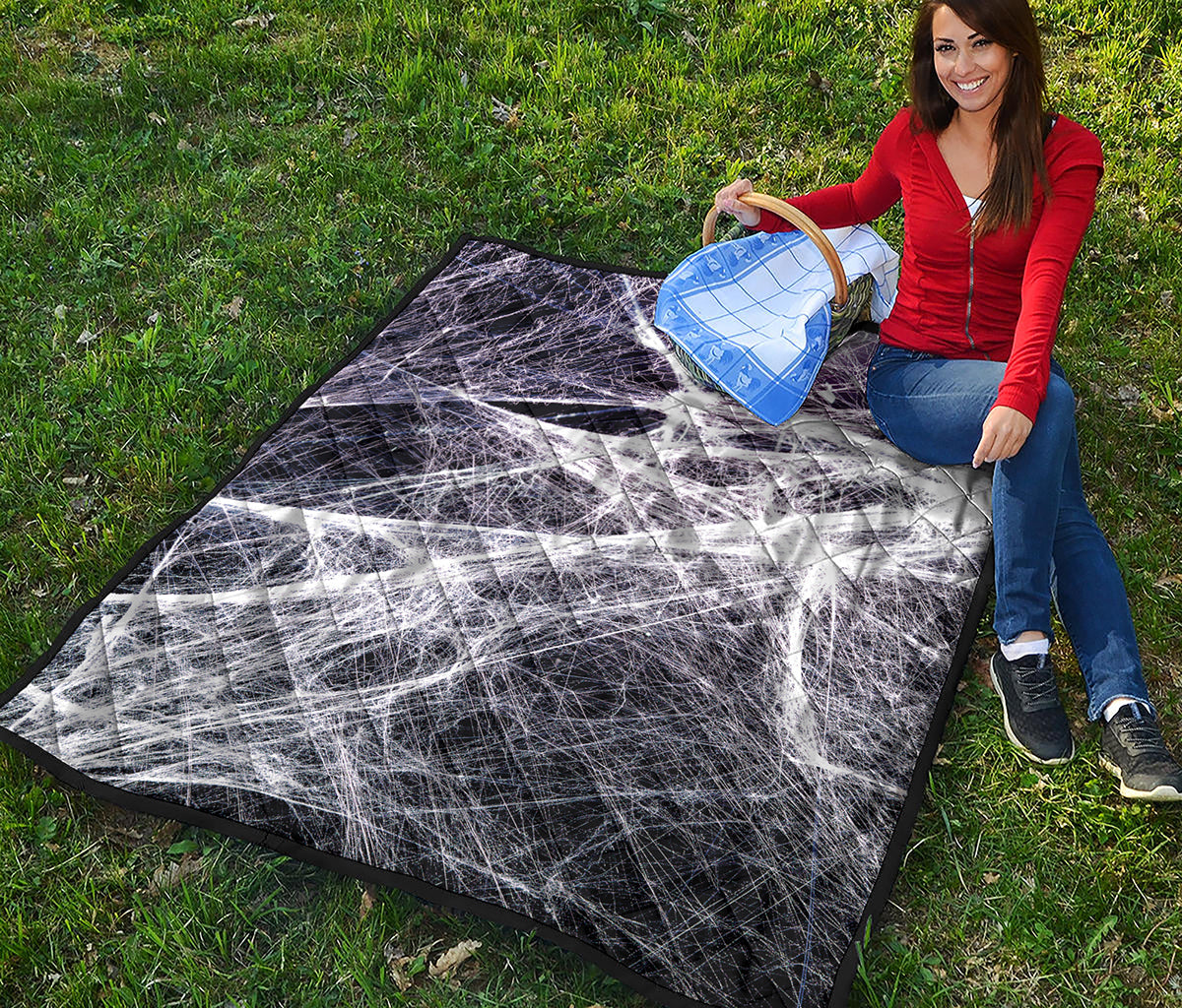 Horror Cobweb Print Quilt