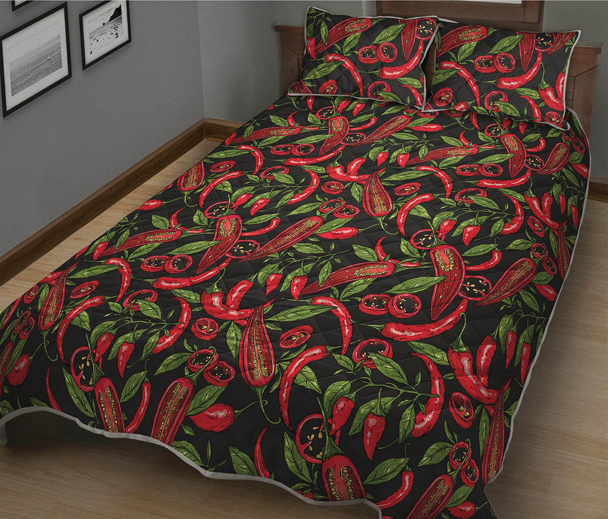 Hot Chili Peppers Pattern Print Quilt Bed Set