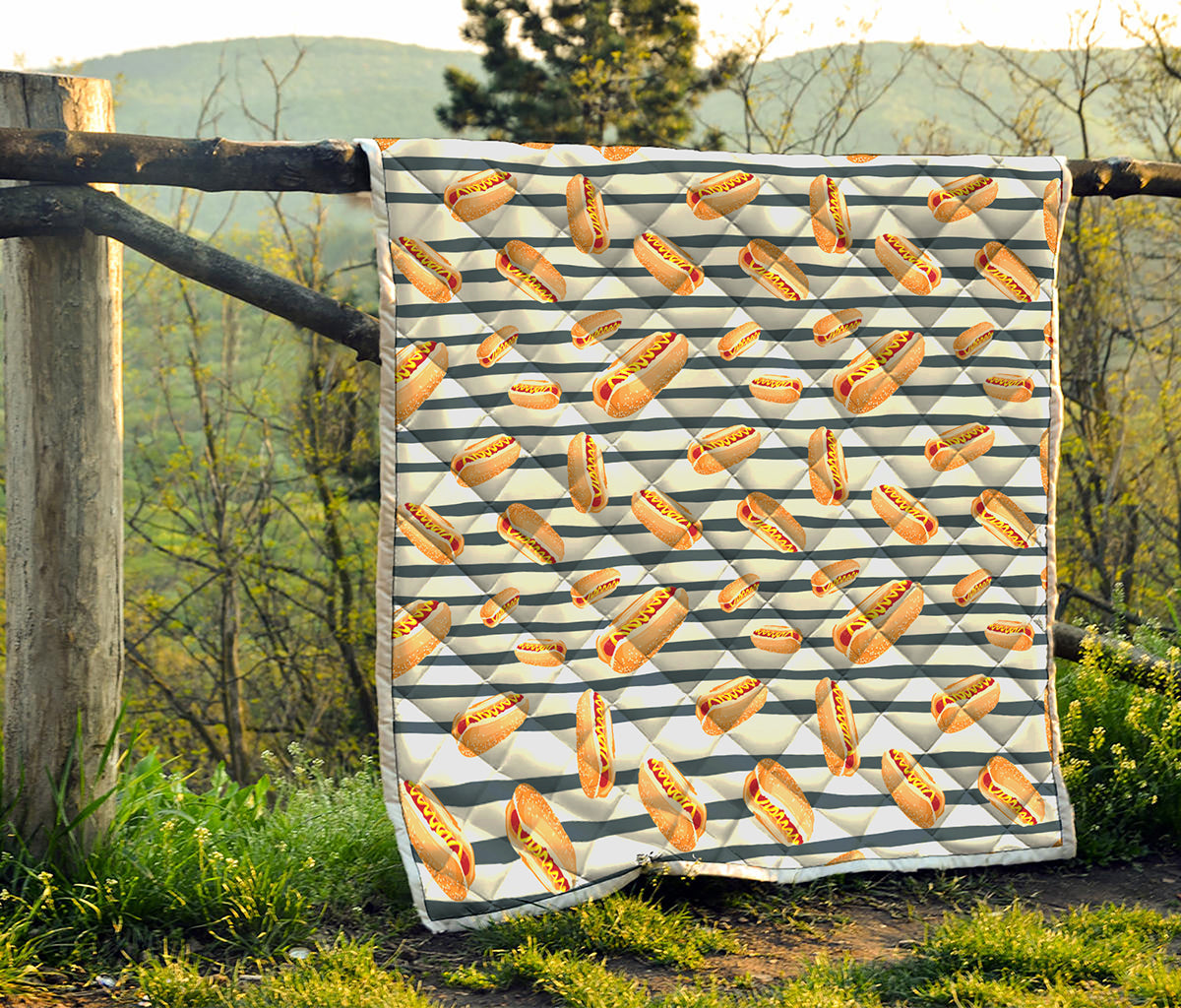 Hot Dog Striped Pattern Print Quilt