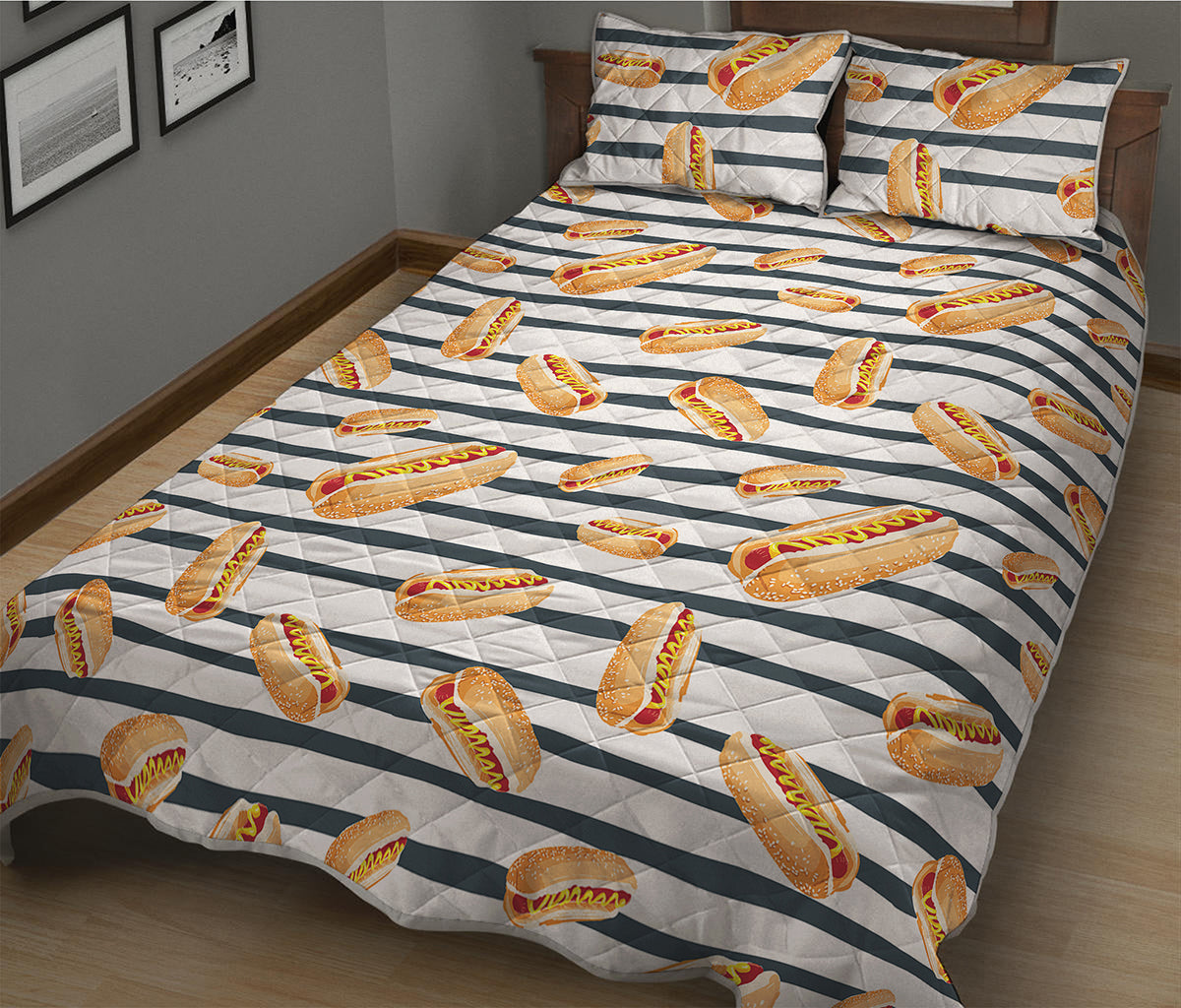 Hot Dog Striped Pattern Print Quilt Bed Set
