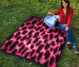 Hot Pink And Black Cheetah Print Quilt