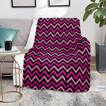Hot Pink And Black Chevron Pattern Print Blanket