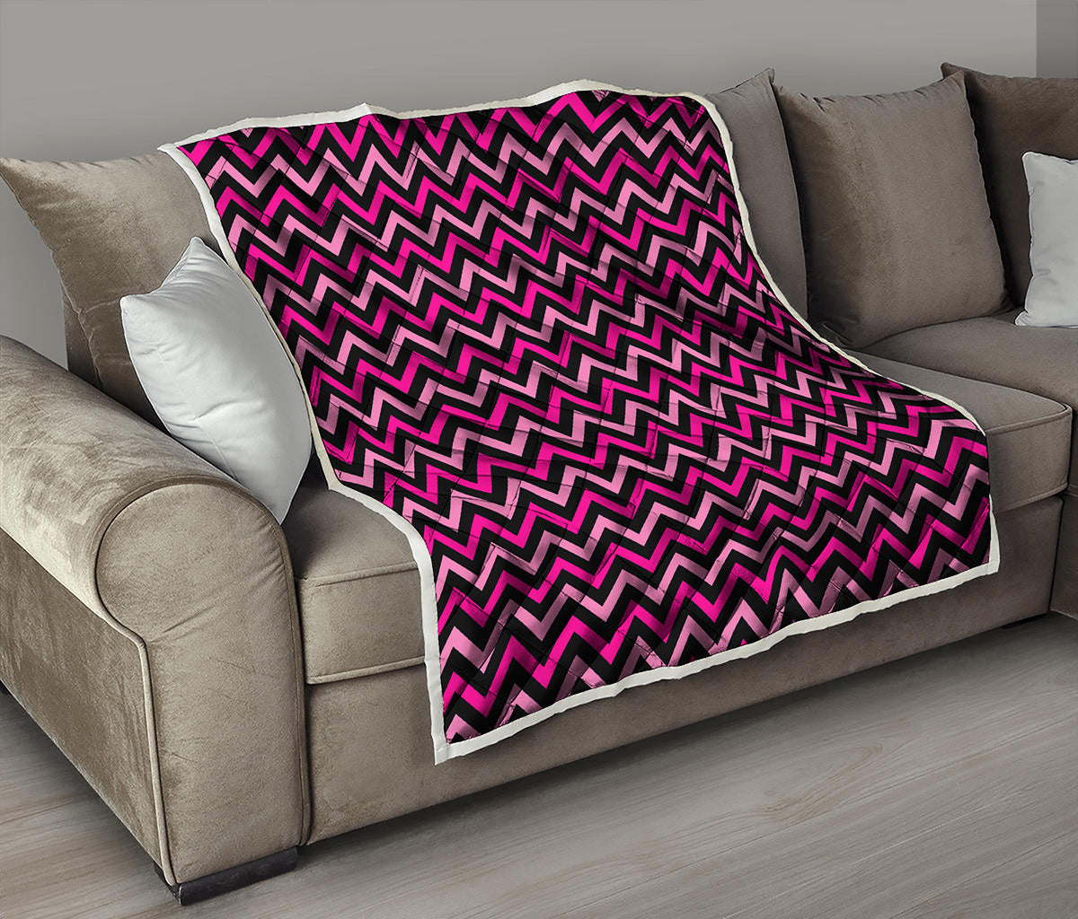 Hot Pink And Black Chevron Pattern Print Quilt