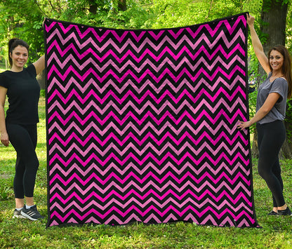 Hot Pink And Black Chevron Pattern Print Quilt