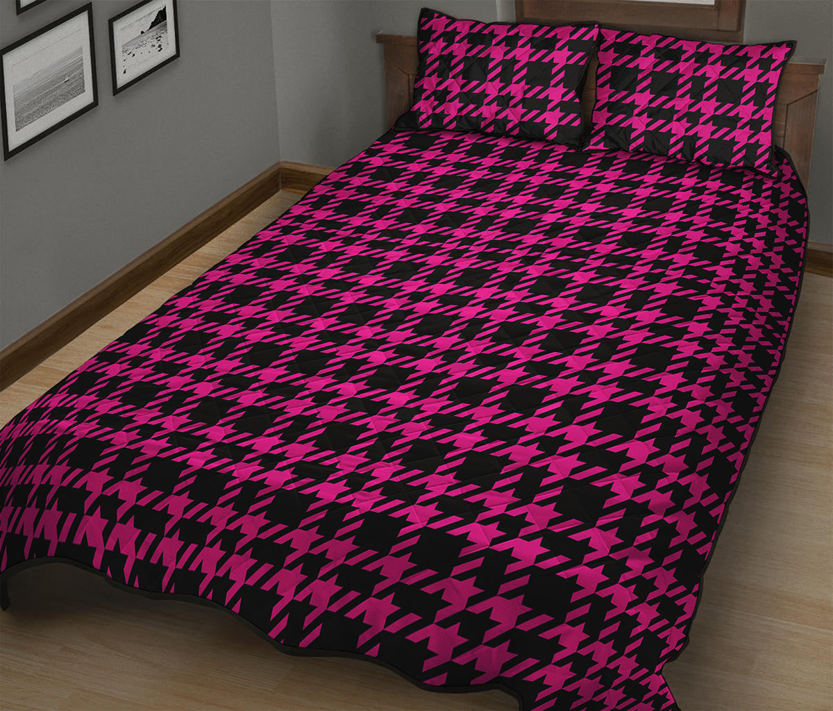 Hot Pink And Black Houndstooth Print Quilt Bed Set