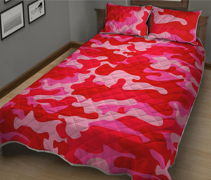 Hot Pink Camouflage Print Quilt Bed Set