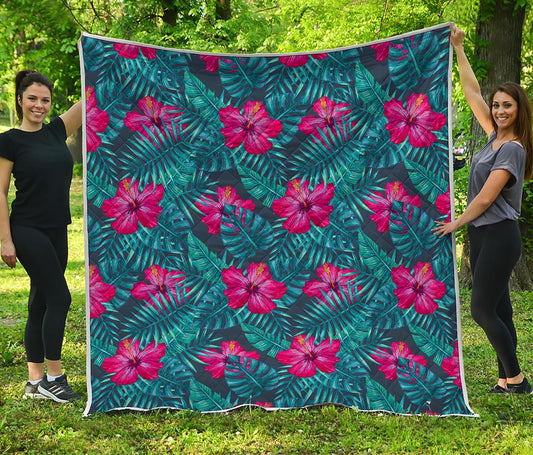 Hot Pink Hibiscus Tropical Pattern Print Quilt