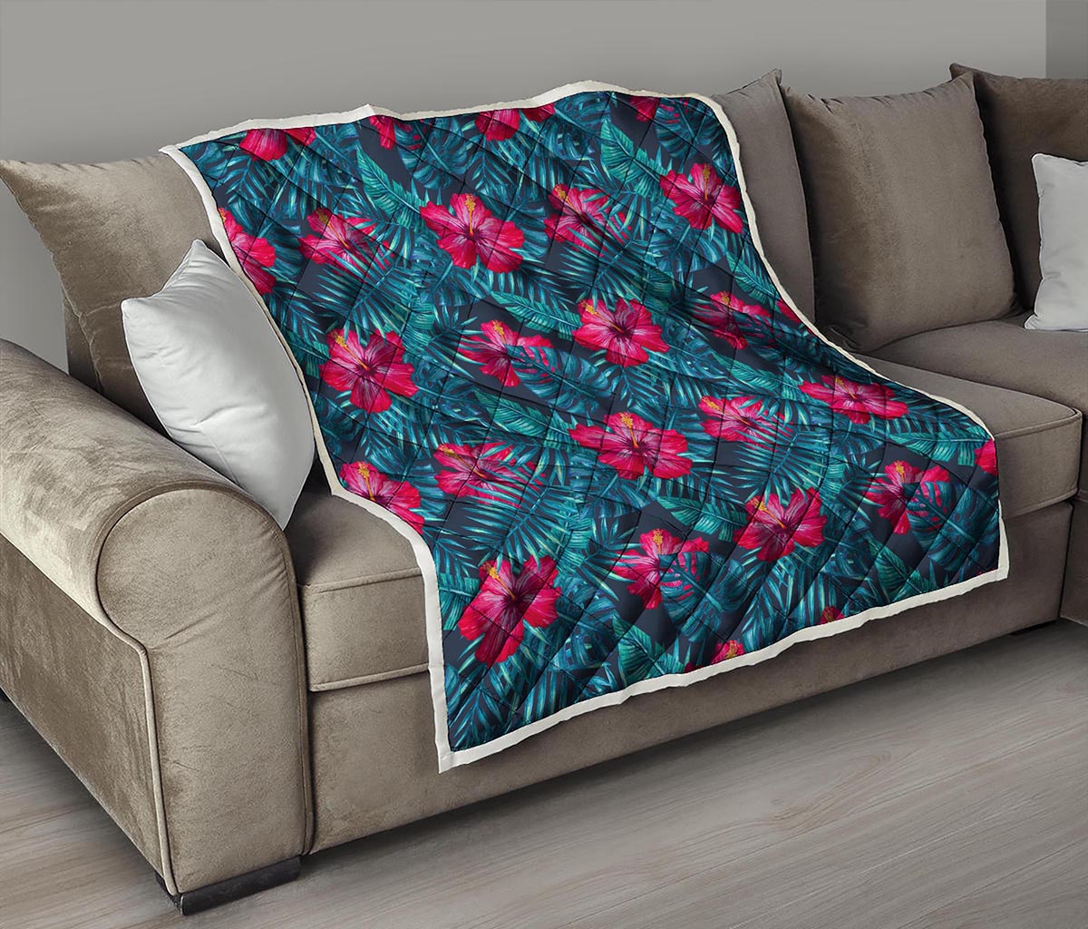 Hot Pink Hibiscus Tropical Pattern Print Quilt