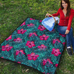 Hot Pink Hibiscus Tropical Pattern Print Quilt