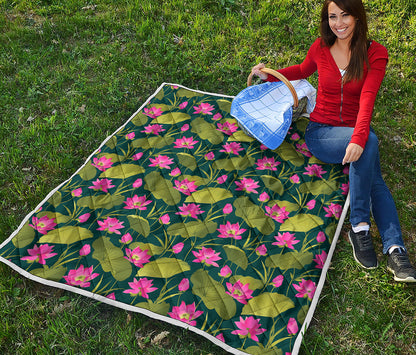 Hot Pink Lotus Pattern Print Quilt