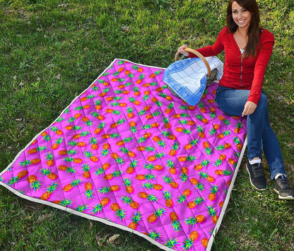 Hot Pink Pineapple Pattern Print Quilt