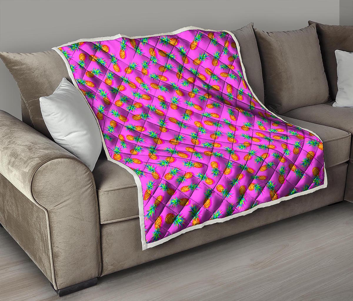Hot Pink Pineapple Pattern Print Quilt