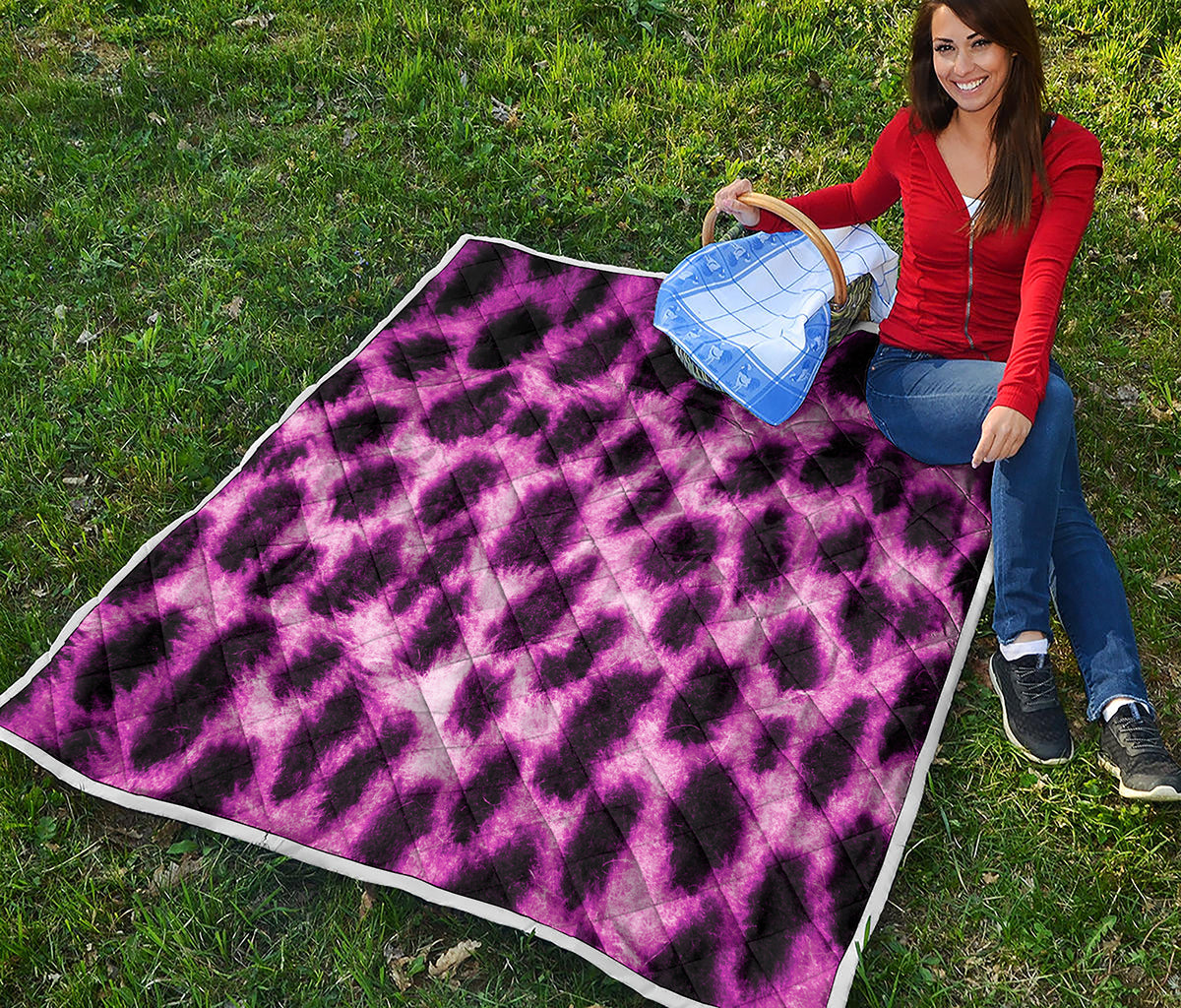 Hot Purple And Black Cheetah Print Quilt