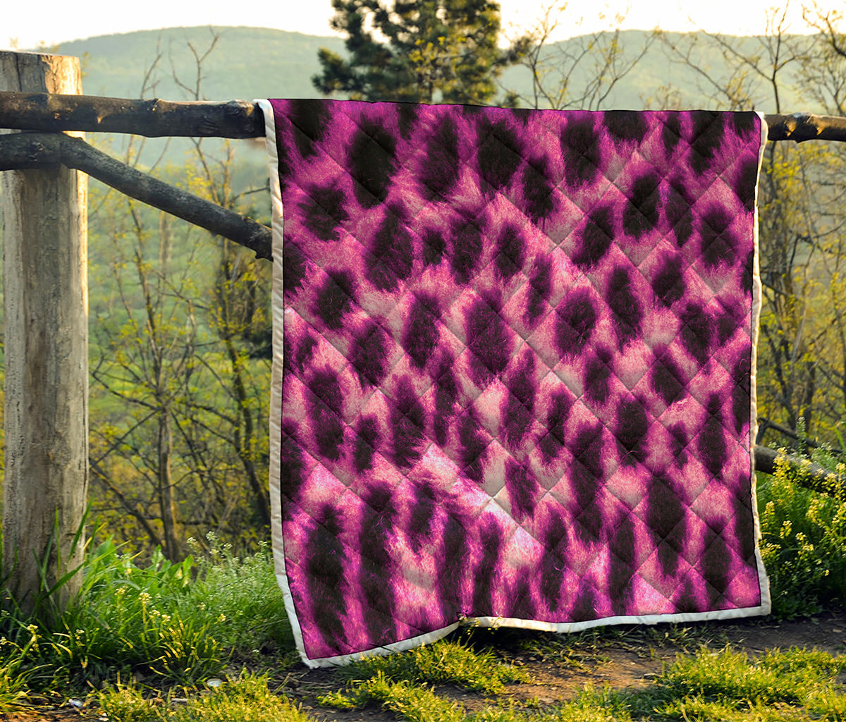 Hot Purple And Black Cheetah Print Quilt