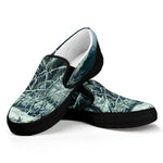 Howling Snowy Wolf Painting Print Black Slip On Shoes