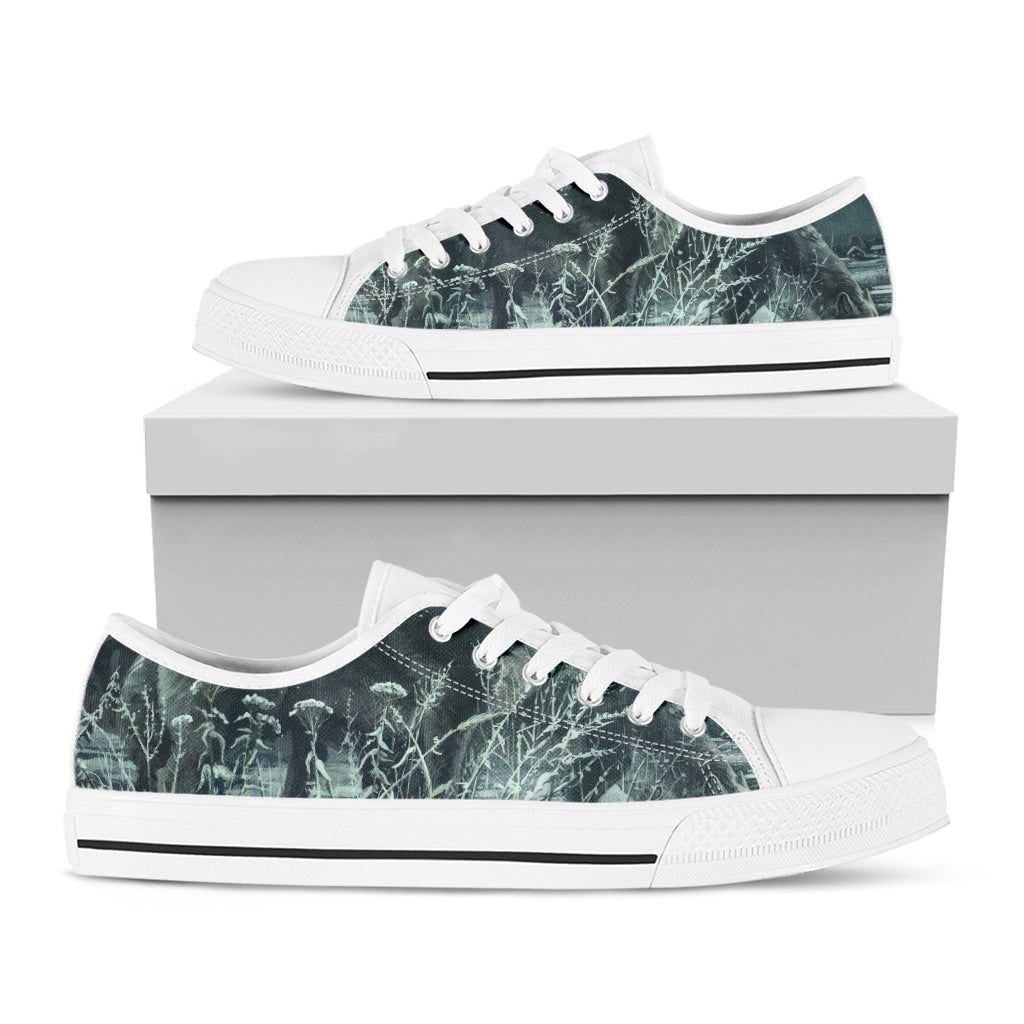 Howling Snowy Wolf Painting Print White Low Top Shoes