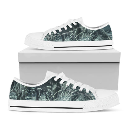 Howling Snowy Wolf Painting Print White Low Top Shoes