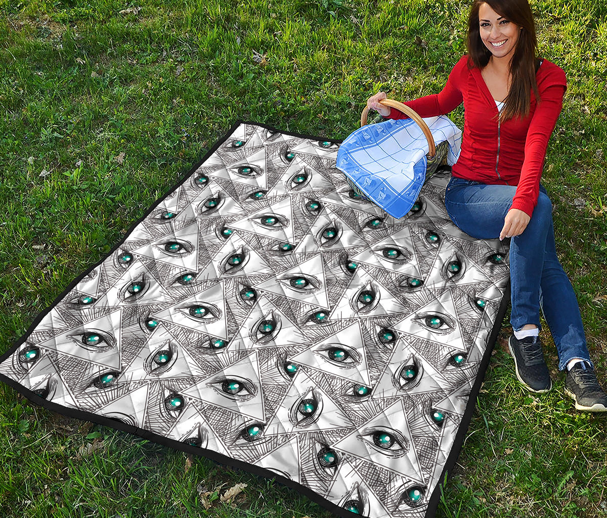 Illuminati Pattern Print Quilt