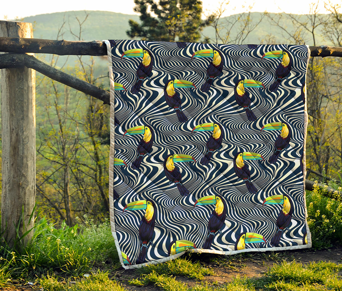 Illusion Toucan Print Quilt