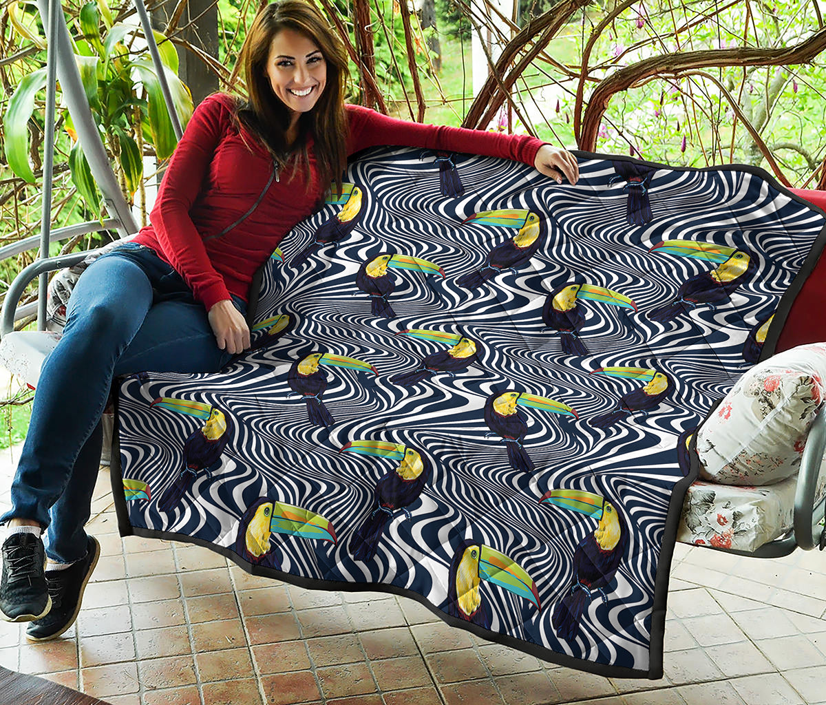 Illusion Toucan Print Quilt