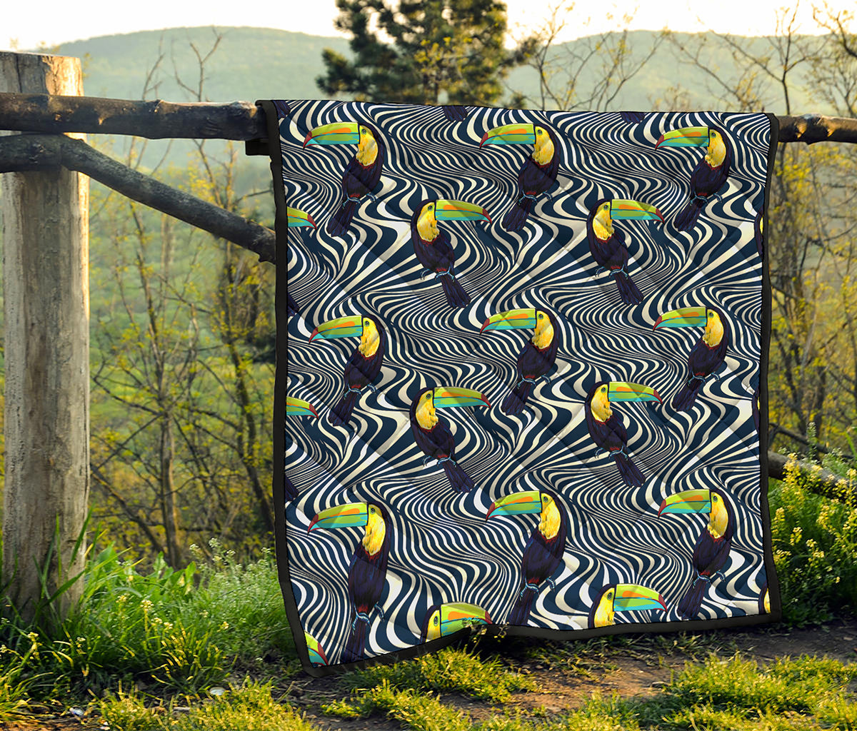 Illusion Toucan Print Quilt