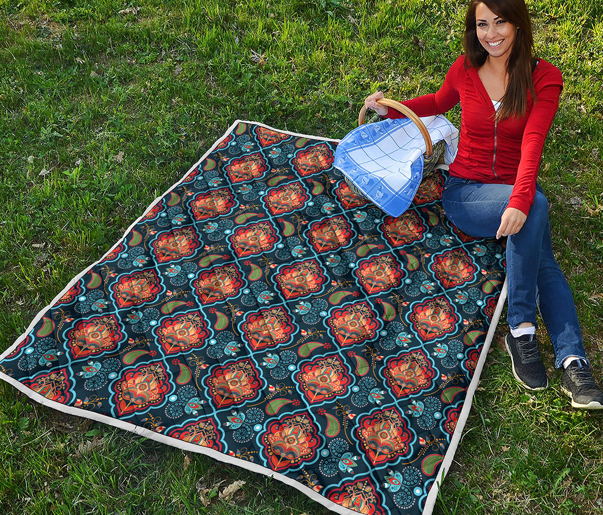 Indian Floral Paisley Pattern Print Quilt