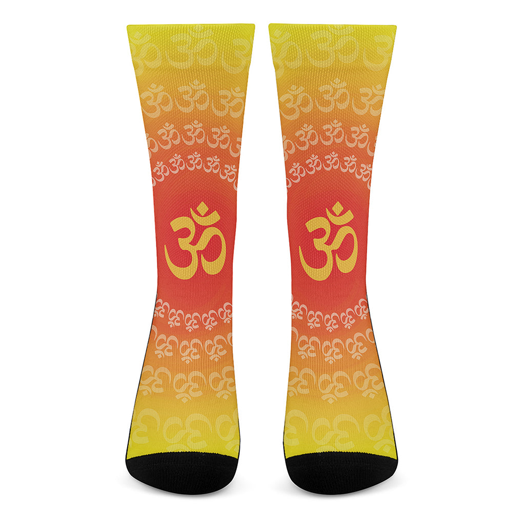 Indian Om Sign Print Crew Socks