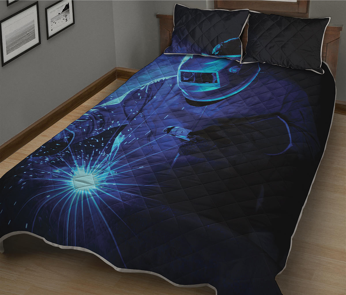 Industrial Welder Print Quilt Bed Set