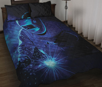 Industrial Welder Print Quilt Bed Set