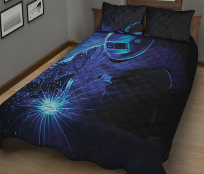 Industrial Welder Print Quilt Bed Set
