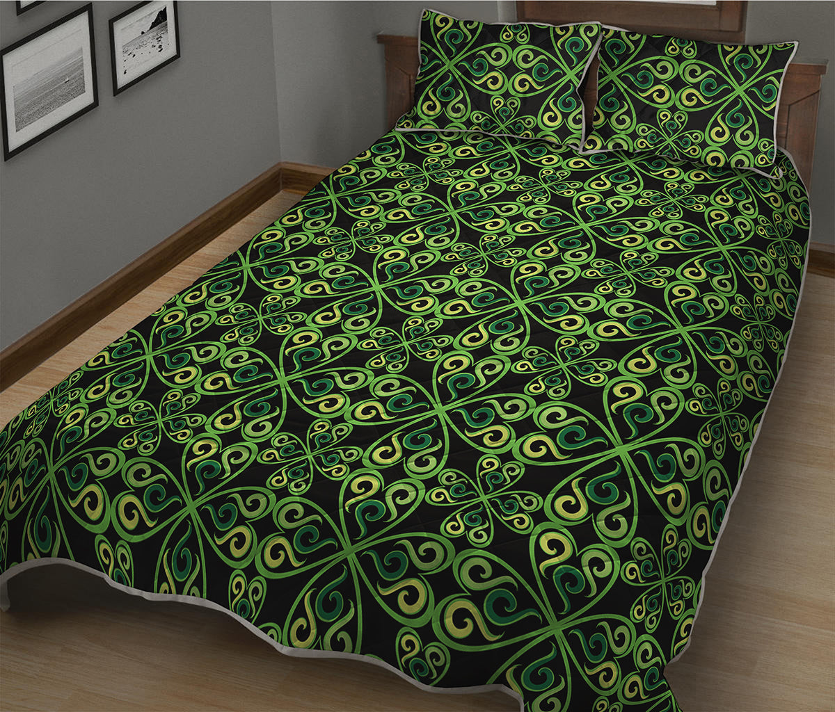 Irish Celtic Symbol Pattern Print Quilt Bed Set