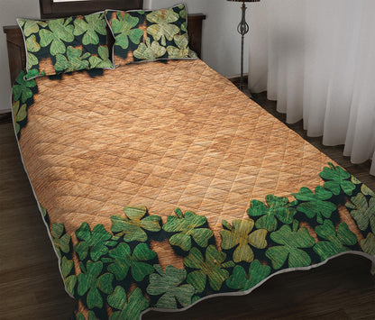Irish Four Leaf Clovers Wood Print Quilt Bed Set